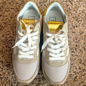 Shu Shop  Priya tennis shoes size 7.5 brand new